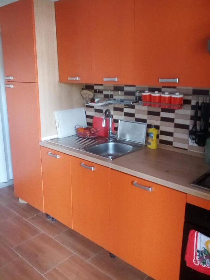 Vera Apartment Kampor Buitenkant foto