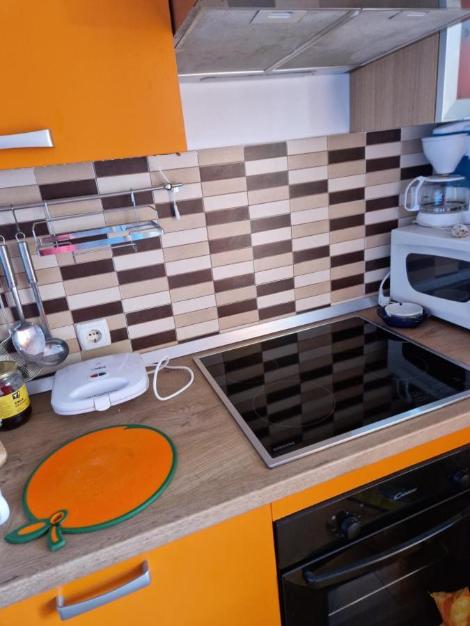 Vera Apartment Kampor Buitenkant foto