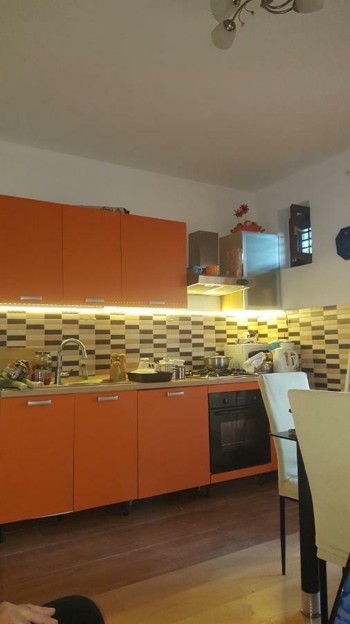 Vera Apartment Kampor Buitenkant foto